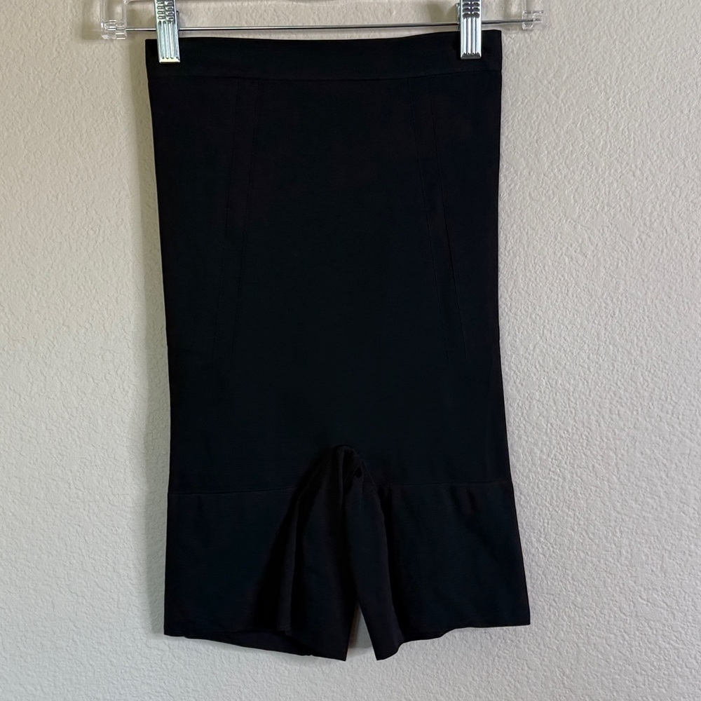Spanx shapewear tummy control high waisted shorts size large EUC black